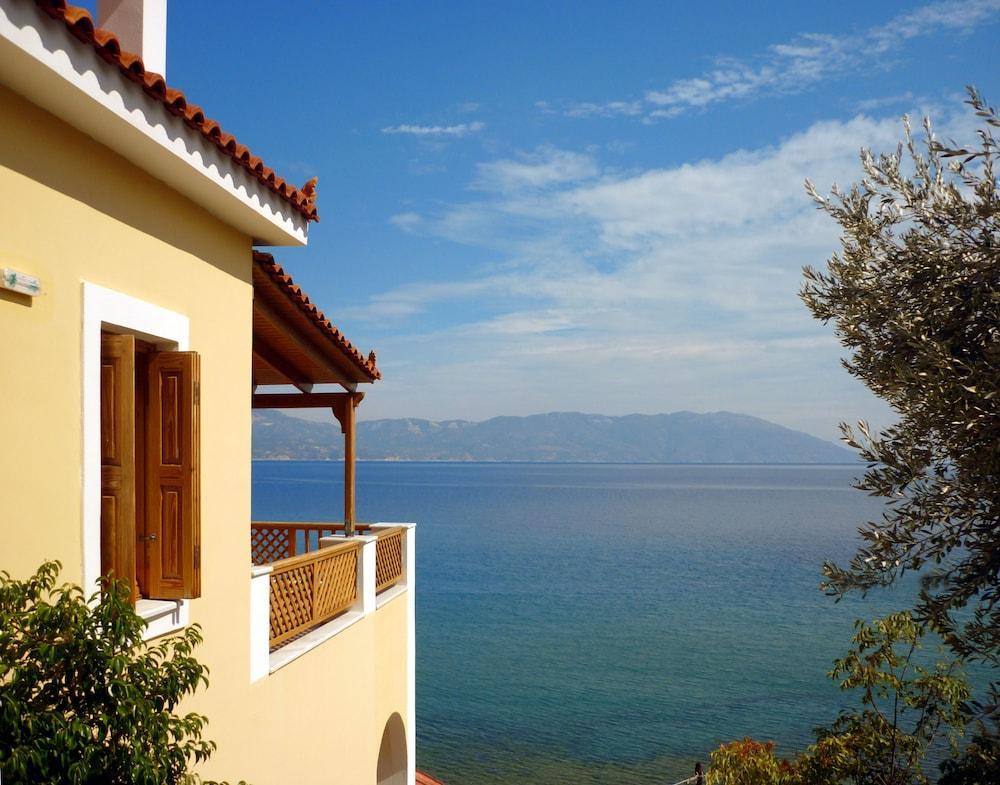 מאראת'וקאמפוס Nereides Seaside Apartments מראה חיצוני תמונה