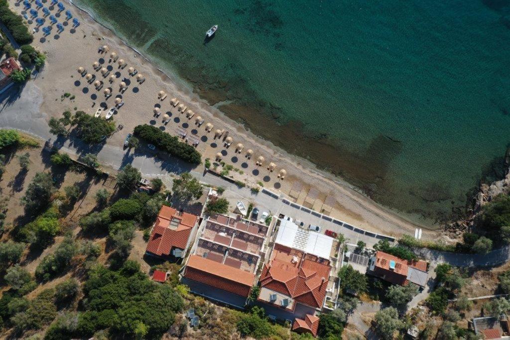 מאראת'וקאמפוס Nereides Seaside Apartments מראה חיצוני תמונה