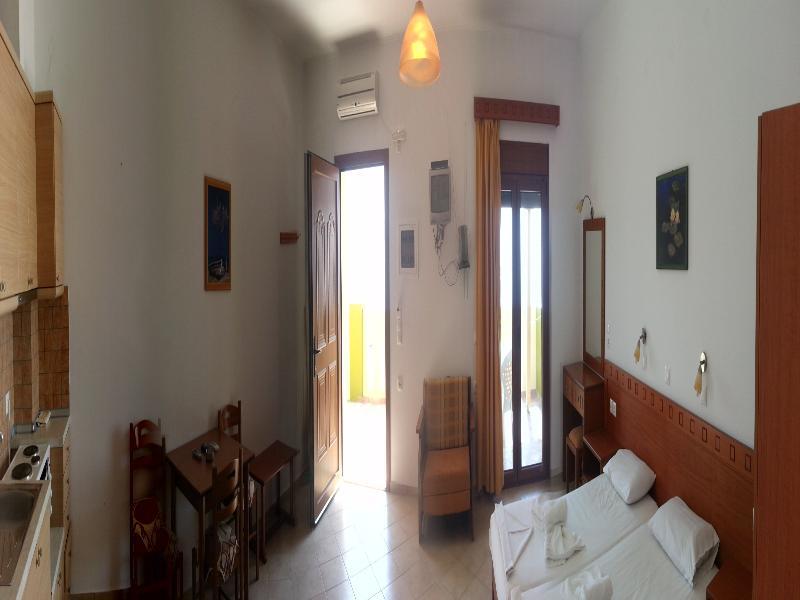 מאראת'וקאמפוס Nereides Seaside Apartments מראה חיצוני תמונה