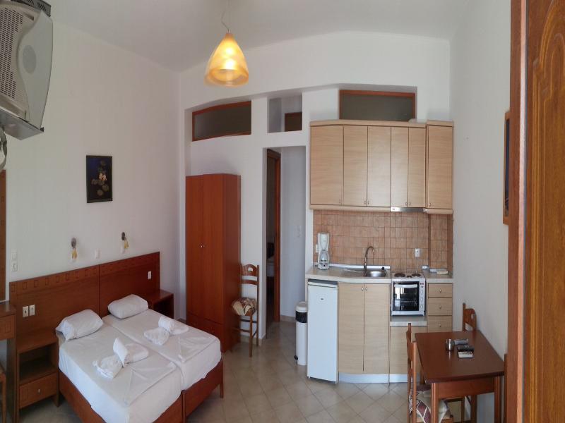 מאראת'וקאמפוס Nereides Seaside Apartments מראה חיצוני תמונה
