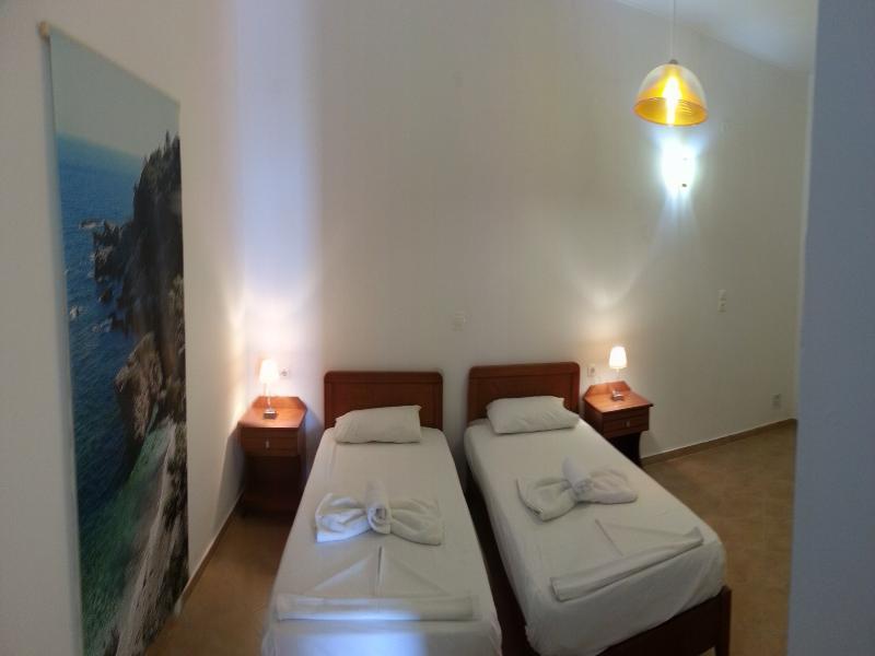 מאראת'וקאמפוס Nereides Seaside Apartments מראה חיצוני תמונה