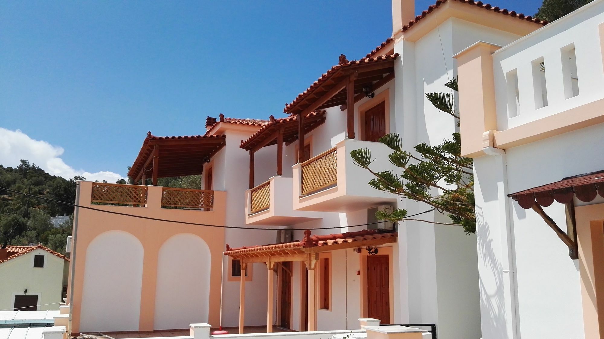 מאראת'וקאמפוס Nereides Seaside Apartments מראה חיצוני תמונה