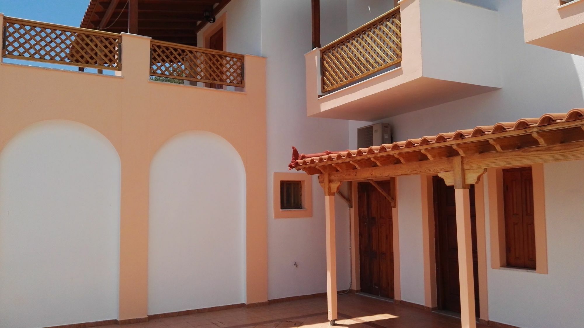 מאראת'וקאמפוס Nereides Seaside Apartments מראה חיצוני תמונה