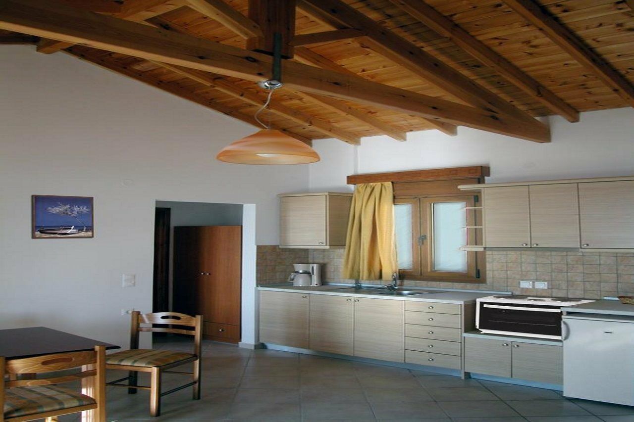 מאראת'וקאמפוס Nereides Seaside Apartments מראה חיצוני תמונה